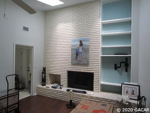 4th image of 2445 NW 15th Pl