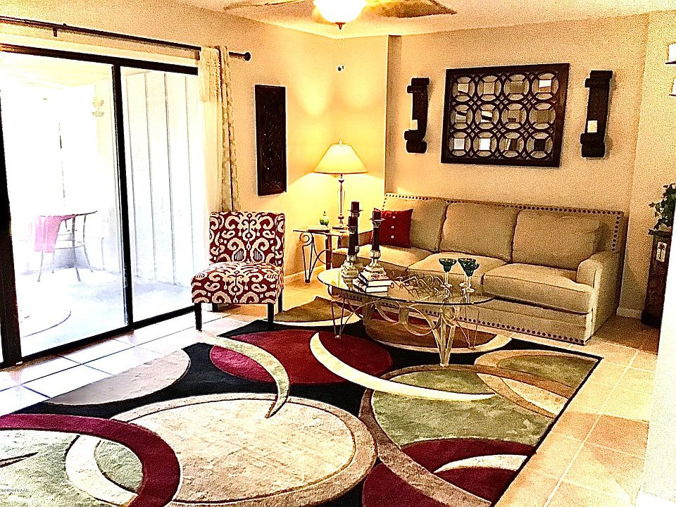 1st image of 20 Oakwood Park