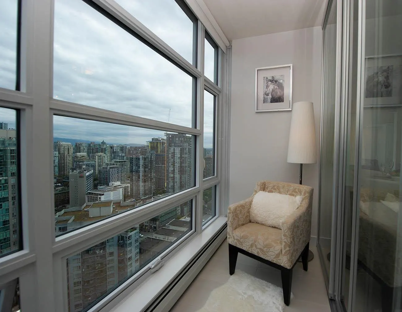 2 bed, 680 sqft, $3,500 — Photo 2