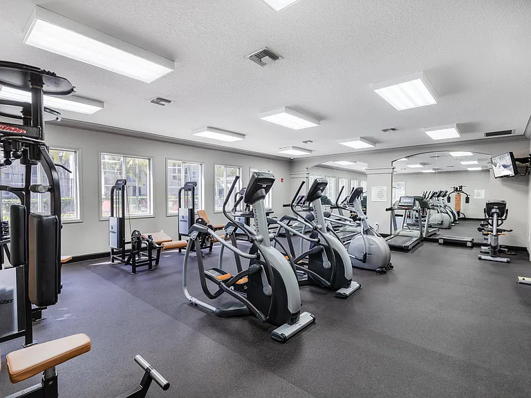 Polo Glen Apartment Homes — Photo 7