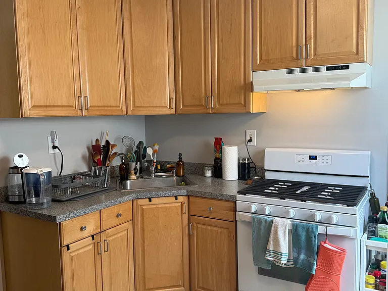 32 North St — Photo 15