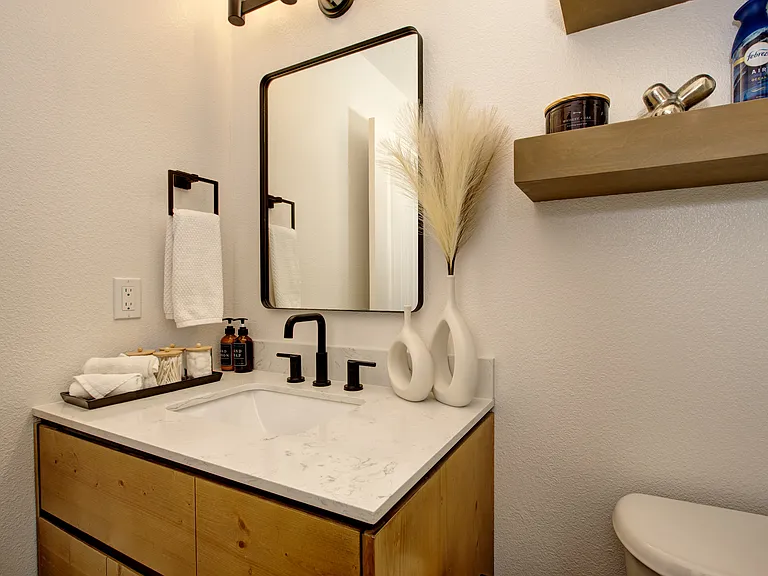 1143 N Nichole — Photo 10