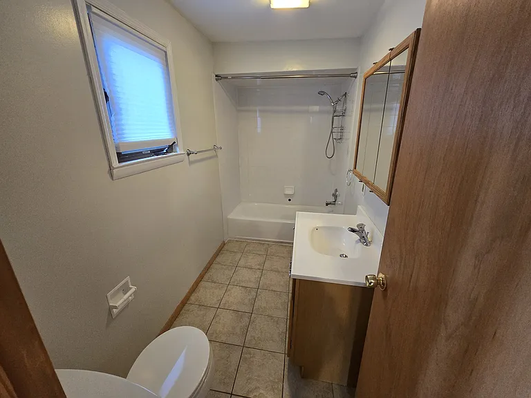 625 Wood Ave #B — Photo 28