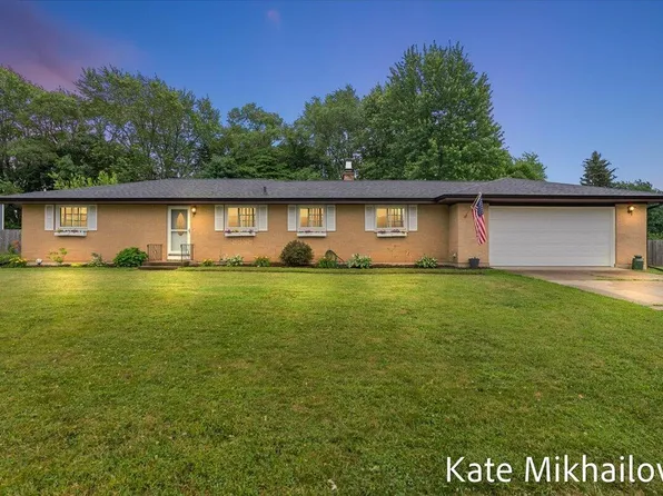 1249 Chalmers Dr, Battle Creek, MI 49015