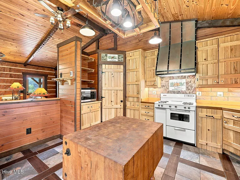 5103 Hillmon Grove Rd — Photo 13