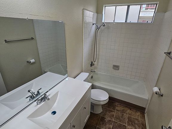 2nd image of 1126 W 255th St #5