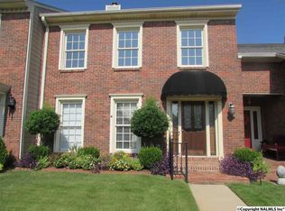 1613 River Bend Pl SE, Decatur, AL 35601