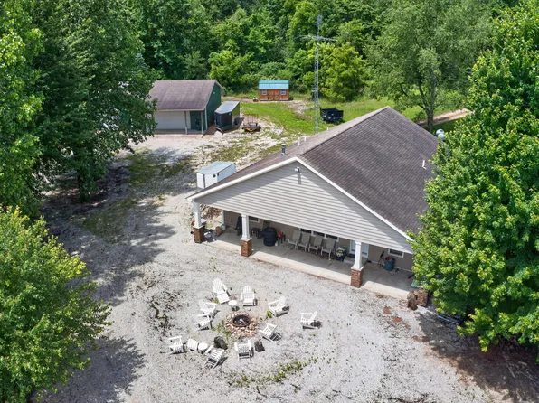 64030 Chain Lake Rd, Cassopolis, MI 49031
