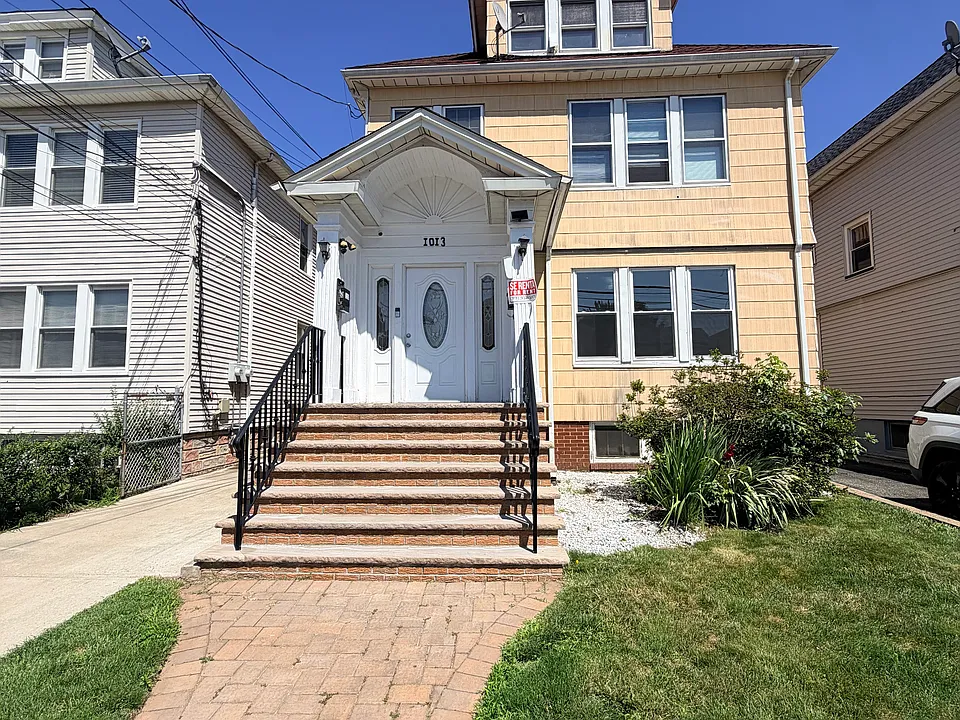 1013 Cross Ave #1