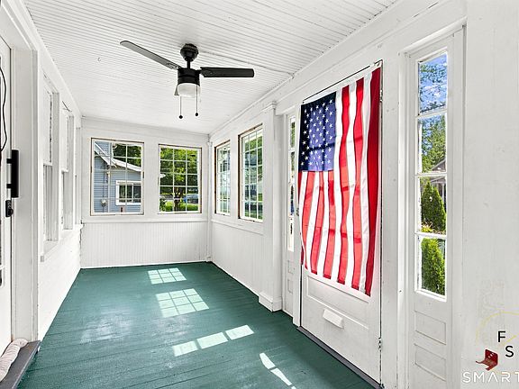 3rd image of 315 Frost Road