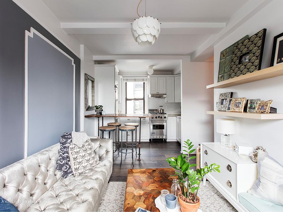 1st image of 226 E 12th St APT 8J