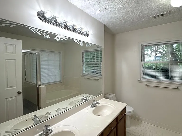 13500 Stephendale Dr — Photo 11