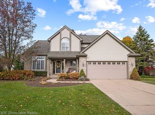 3004 Pheasant Run East Dr, Wixom, MI