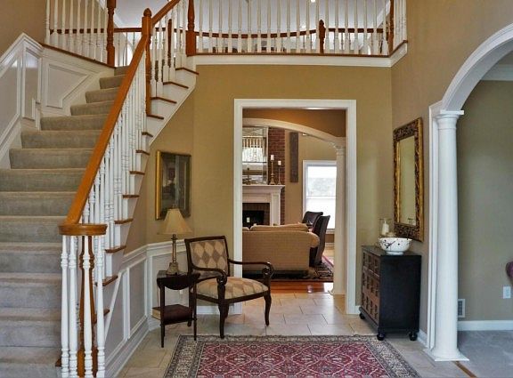 4th image of 365 Farmeadow Dr
