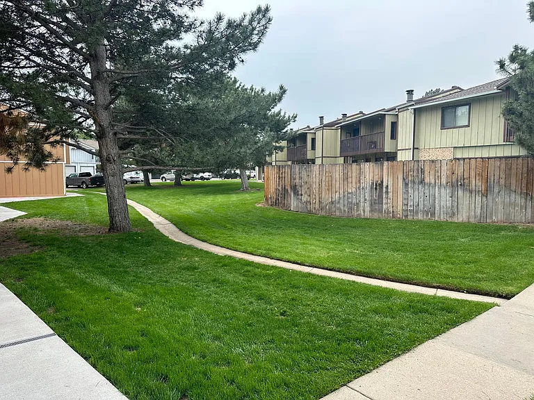 562 Vance St #D-9 — Photo 42