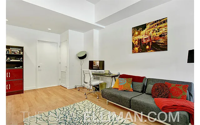 Rented by Douglas Elliman | media 21