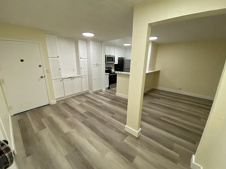 Mandarin Dr — Photo 72