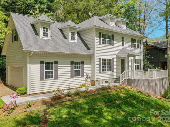 16 Jackson Dr, Waynesville, NC 28786