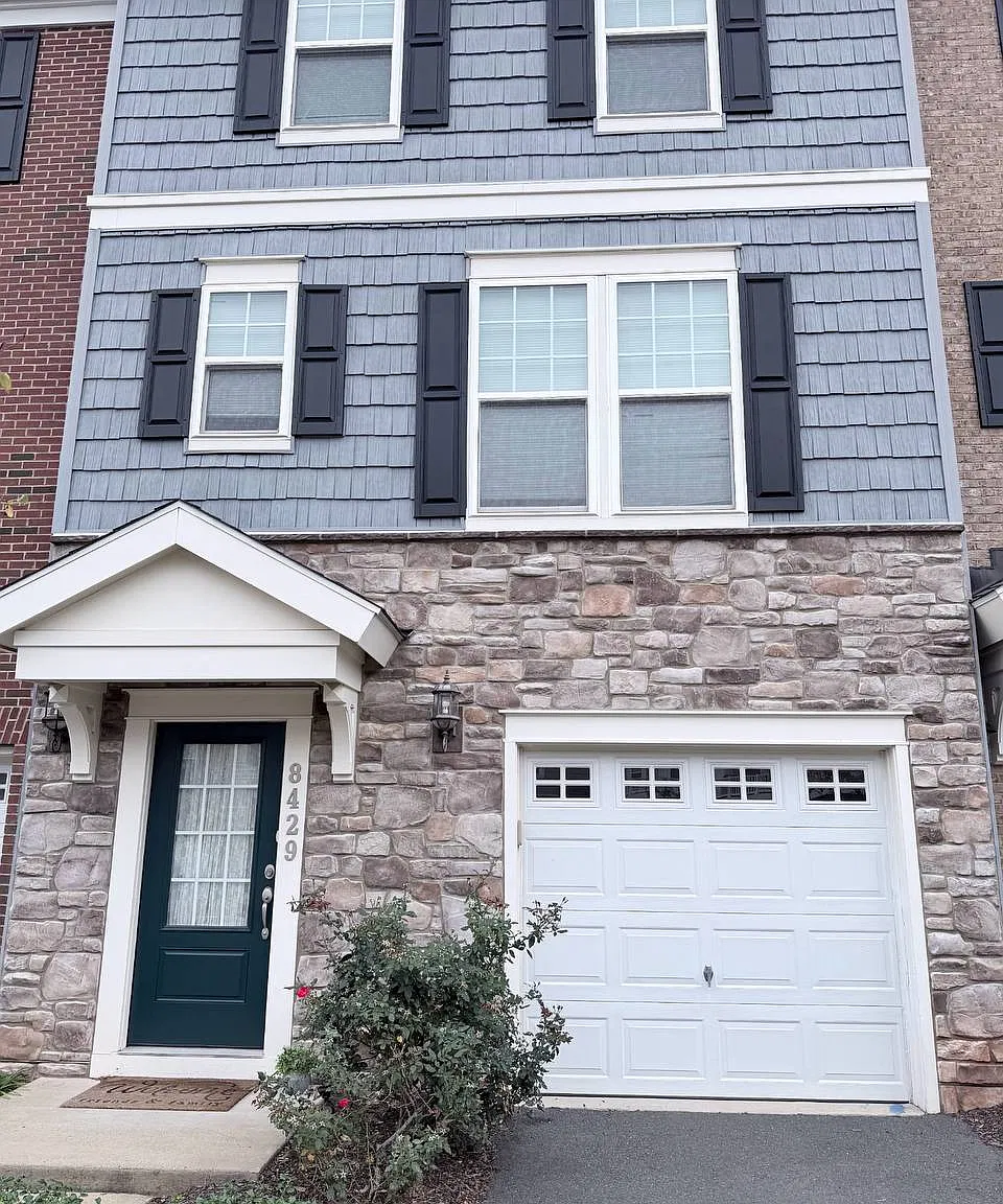 1 bed, 2099 sqft, $1,000 — Photo 1