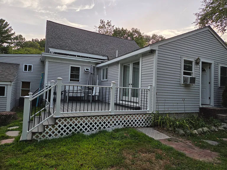 114 Old Oaken Bucket Rd #B — Photo 10