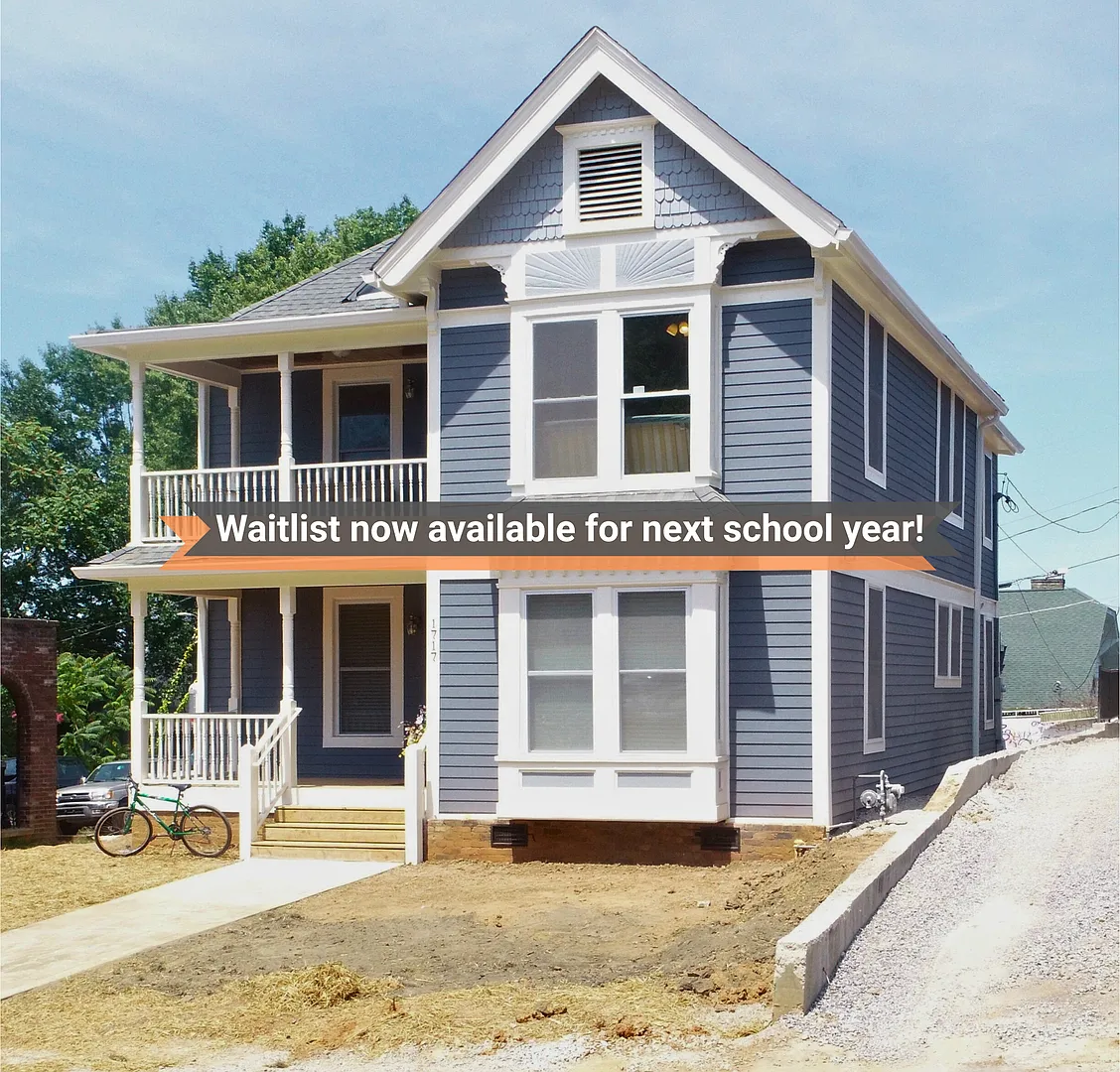 Waitlist for Aug2027Jul2028 Now Open! |7BR/5BA Victorian Near UTK | Greek Life & Group Housing Fr... — Photo 1