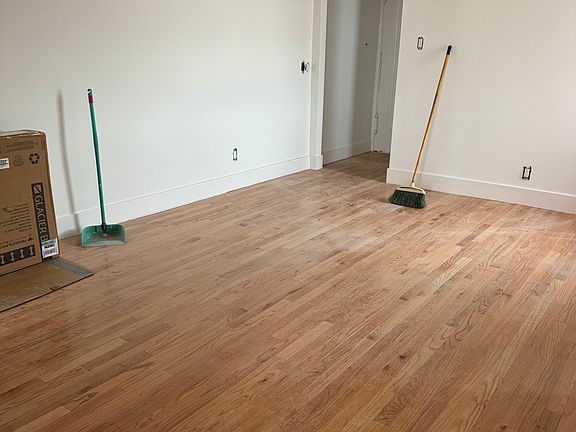 4th image of 2453 43rd St #2