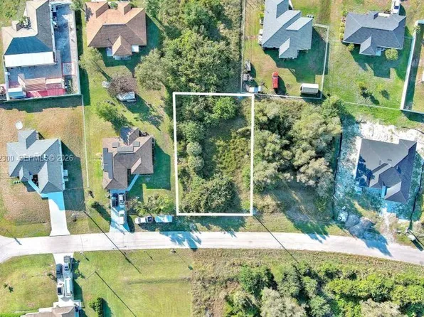 394 Palencia Ave, Lehigh Acres, FL 33974
