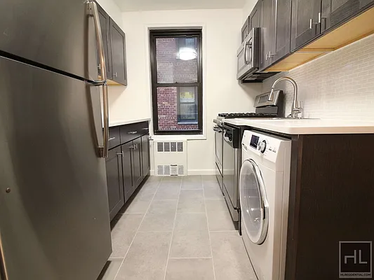 Rented by Highline Residential | media 22