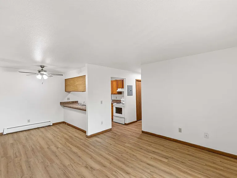 York Hills Apartments ( York Hills Apts LLC) — Photo 29