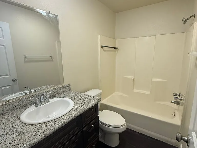 1336 Jade Ave — Photo 7