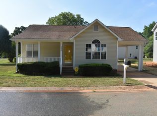 5620 Woodard St, Charlotte, NC 28269