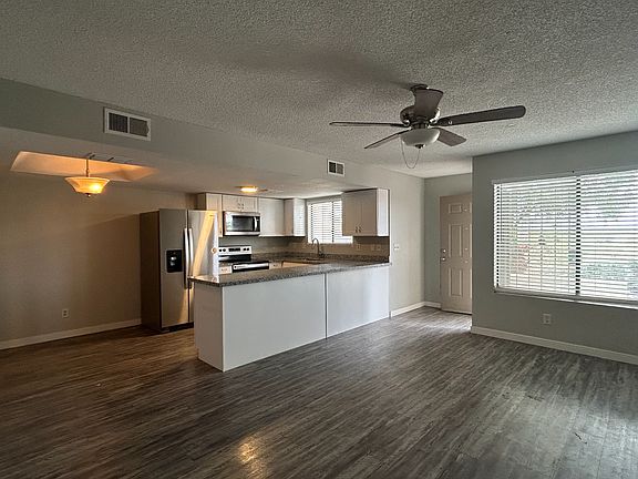 2nd image of 10428 E La Palma Ave APT A