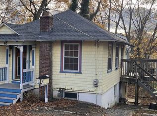 53 Circuit Rd, Dedham, MA 02026