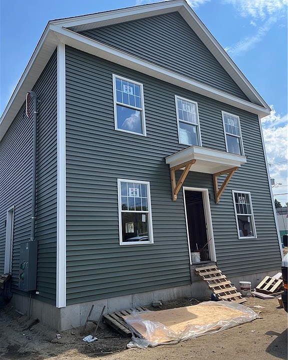 1st image of 88 Coggeshall St