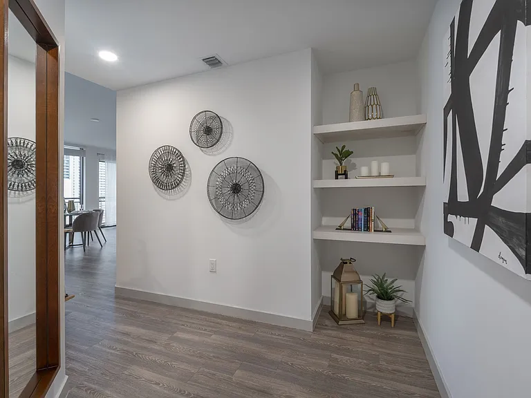 Maizon Brickell — Photo 25