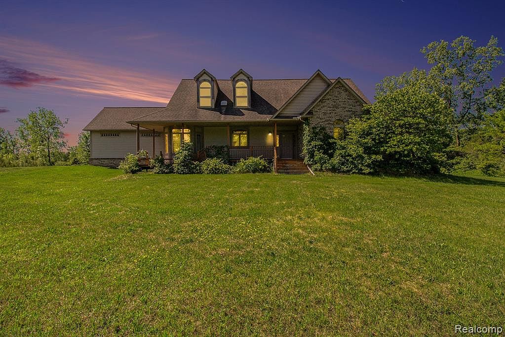 2049 Ray Rd, Fenton, MI 48430 Zillow