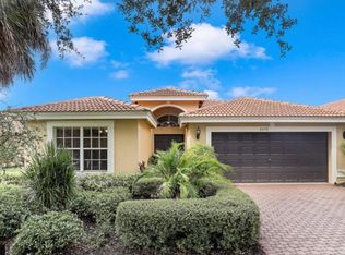 2076 Isla De Palma Cir, Naples, FL 34119