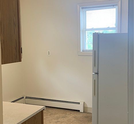 3rd image of 2708 Grand Ave #6
