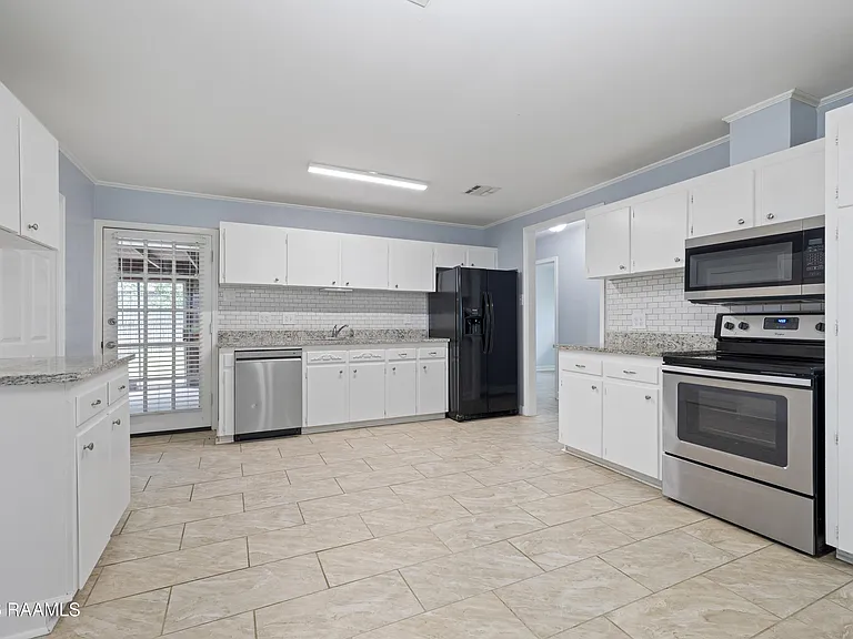 119 Gordon Crocket Dr — Photo 6