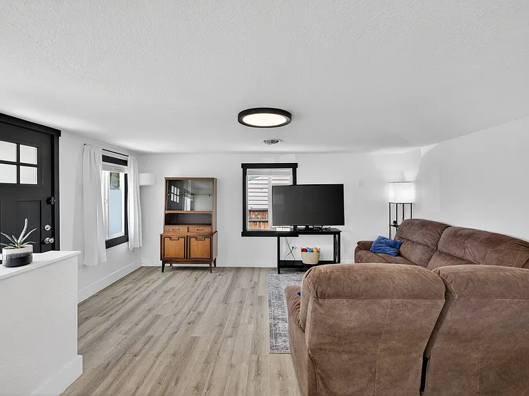 810 Smith Ave — Photo 23