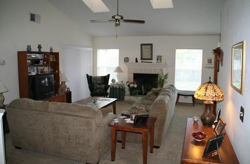 2nd image of 1031 Gore Dr