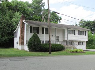 4 Saint Joseph Pl, New Windsor, NY 12553