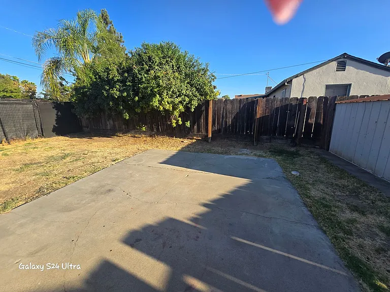 2618-2620 Magnolia St — Photo 10