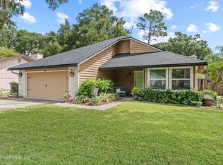 1427 Classic Oak Rd W, Jacksonville, FL 32225