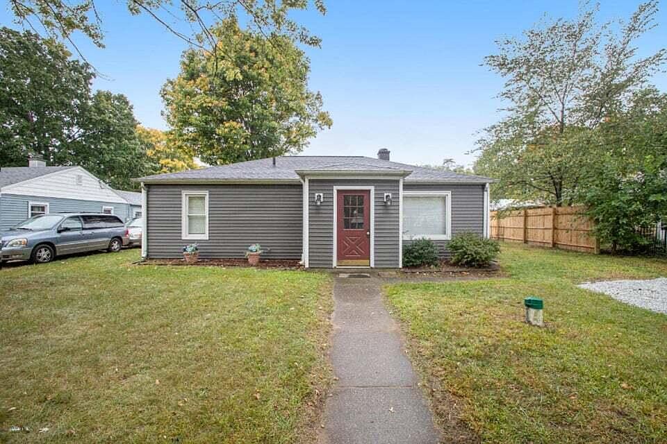 1st image of 1826 Miller Dr