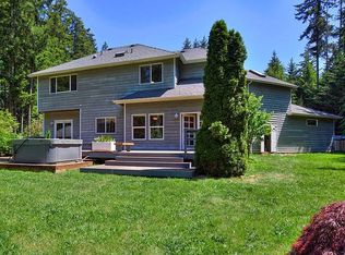 11221 Central Valley Rd NE, Poulsbo, WA 98370