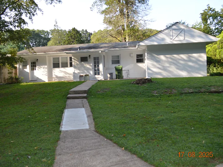 14 Homestead Ln #14 — Photo 3