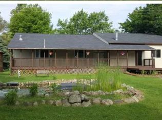 42 Opal Ln, North Branch, MI 48461