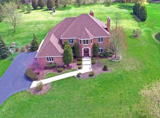 107 Stone Marsh Ln, North Barrington, IL
