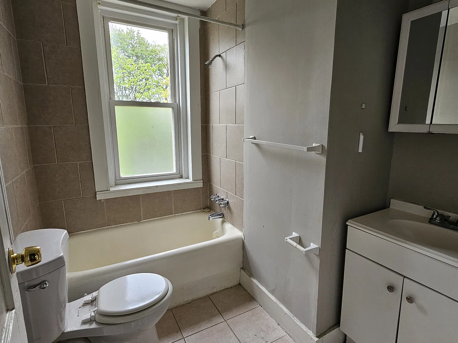 1 bed, $1,525 — Photo 3
